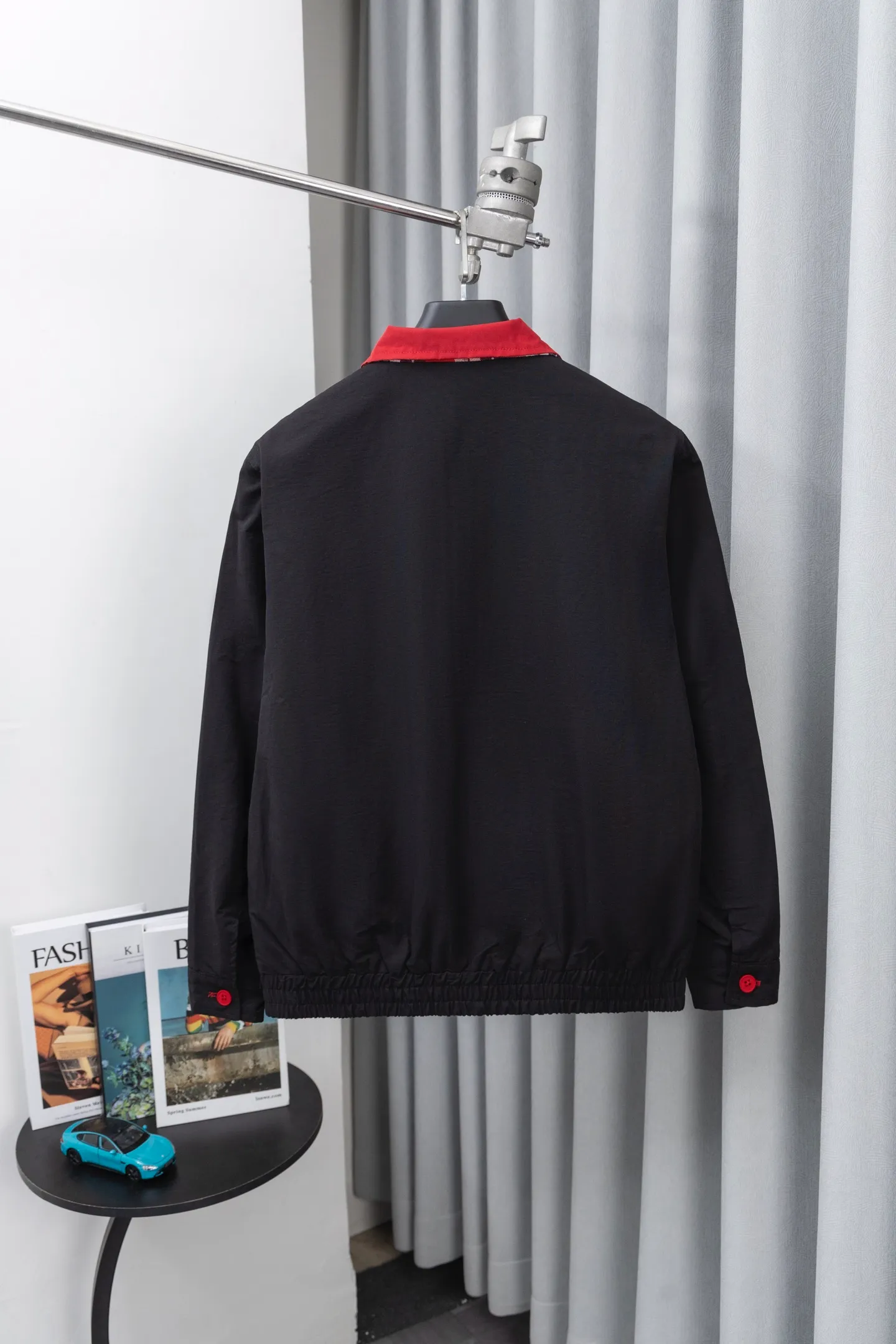 P310 model number: M024 POLO Ralph Lauren original molded small label, embroidered reversible old money style jacket, Guangzhou high luxury version, refined and shipped 🔥high version of the best goods🐮different from the market's junk goods🗯️different prices for the same picture means different versions ✅Don't be fooled by the same copywriting and pirated picture gangs who mix and distribute pictures at low prices and get high luxury pictures at low prices. Once you receive it and compare the quality, you will know where the difference is. Don’t lie. Look for the terminal. I don’t guarantee that my products are the cheapest, but I definitely guarantee that they are worth every penny of your hard-earned money!       Color: White Black Size: S-XL